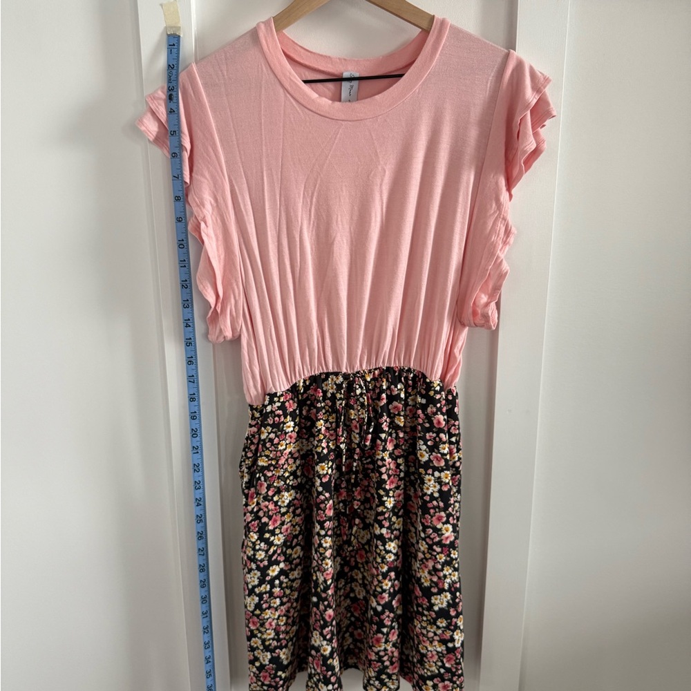 Sexy Mama’s Floral Pink Maternity Dress